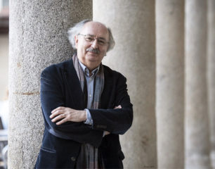 El poeta español Antonio Colinas recibe el Premio LericiPea a toda la carrera