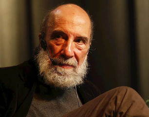 Raúl Zurita Canessa gana el Premio Reina Sofía de Poesía Iberoamericana